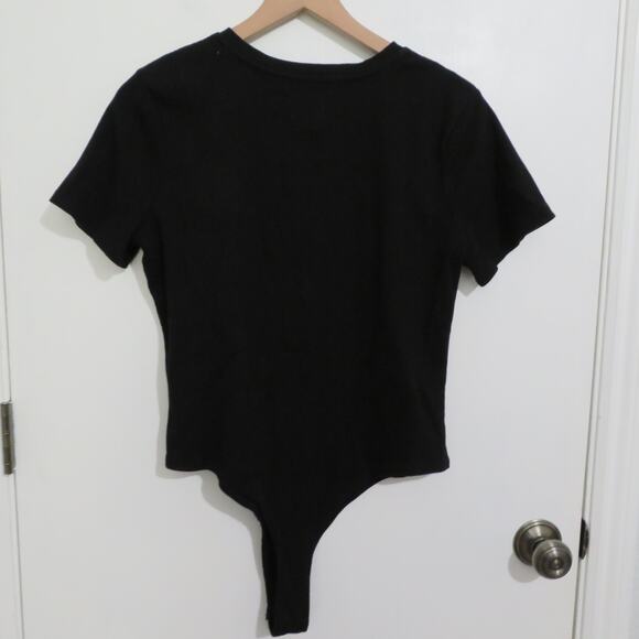 Every Womens Sz XL Black Short Sleeve Ribbed Button Front Bodysuit Top - Picture 2 of 6
